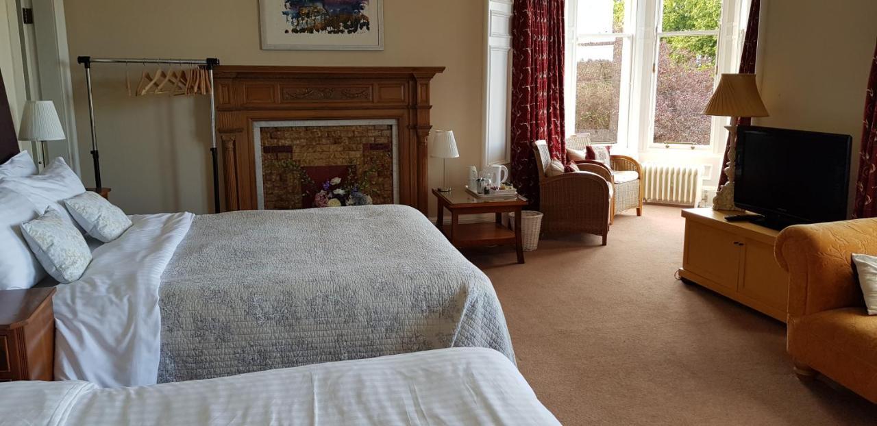 מאסלבורג Arden House - Rooms With Continental Breakfast מראה חיצוני תמונה