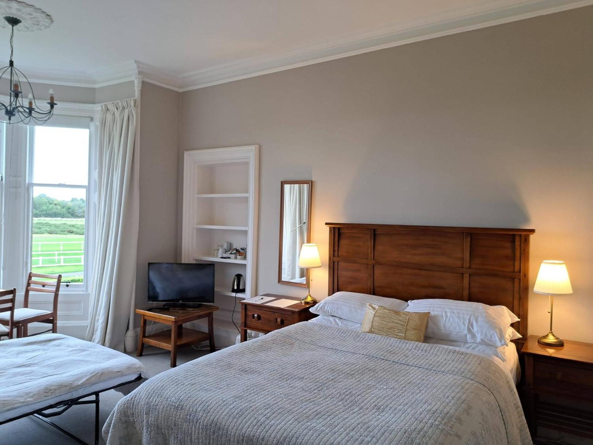 מאסלבורג Arden House - Rooms With Continental Breakfast מראה חיצוני תמונה
